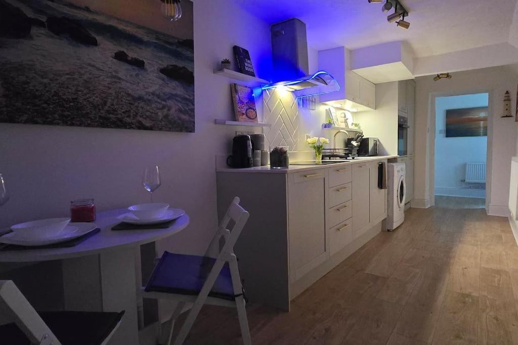 Welcome To The Beach House! Rhôs-on-Sea Exteriör bild